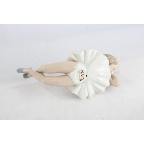 306 - A Nao by Lladro ballerina figurine