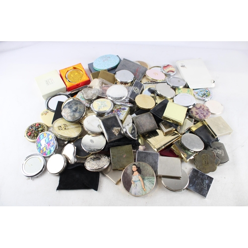 441 - A collection of assorted compact mirrors