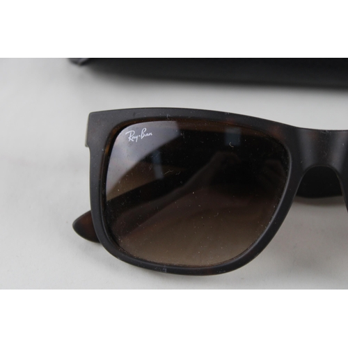 450 - A pair of cased Ray-Ban Justin sunglasses