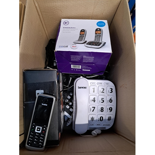 577 - A large collection of landline telephones to include, BT, Yealink, Panasonic, Gigaset etc.