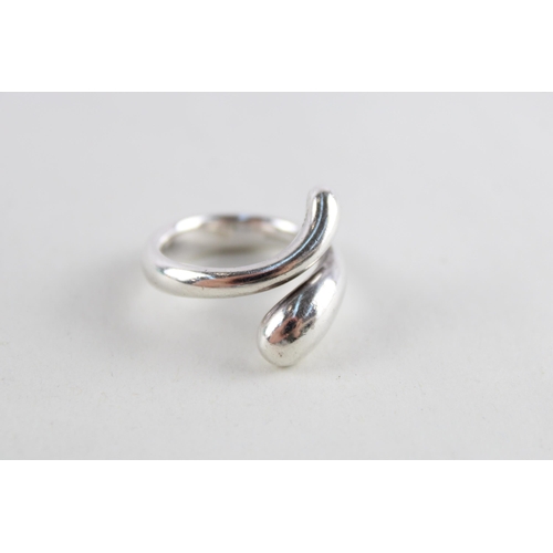 2032 - A Tiffany & Co. silver ring - approx. gross weight 10g