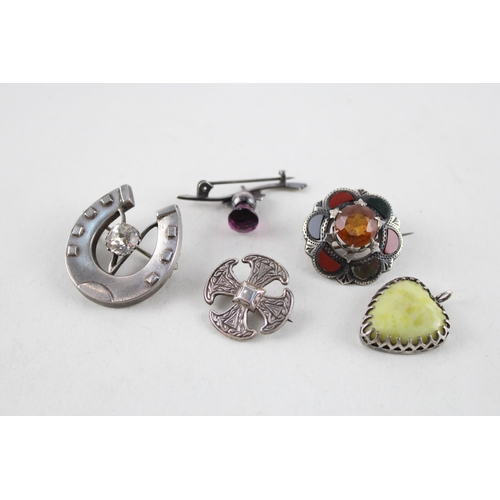 2035 - A collection of antique silver jewellery to include a Scottish revival hardstone brooch etc. - appro... 