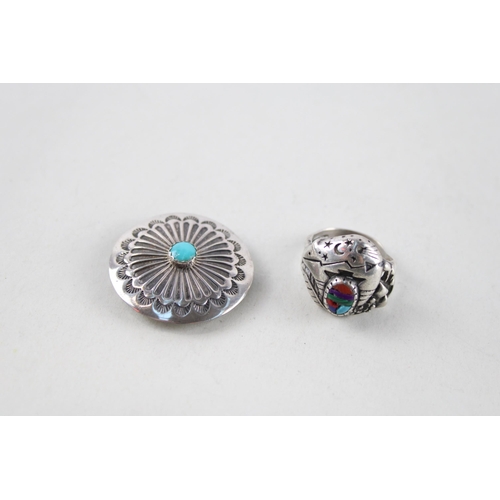 2036 - Two pieces of silver gemstone set Native American jewellery, one ring and one pendant - approx. gros... 