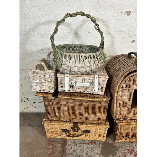 198 - Nine wicker baskets