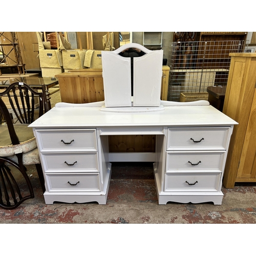 91 - A modern white painted pine dressing table and mirror