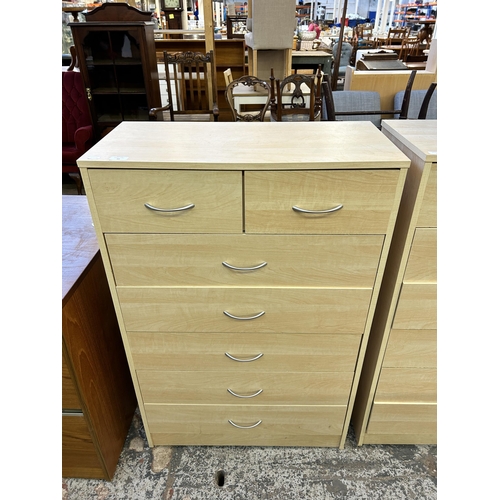 99 - A modern beech effect chest of drawers