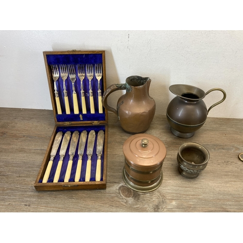 381 - A collection of metalware to include early 20th century oak cased twelve piece fish knife and fork s... 