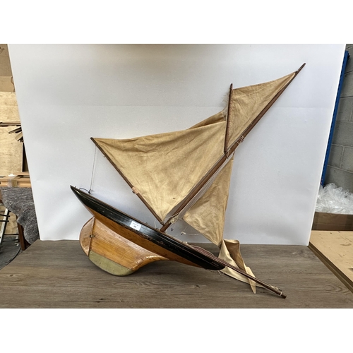 396 - A mid 20th century scratch built pond yacht - approx. 88cm long x 107cm high