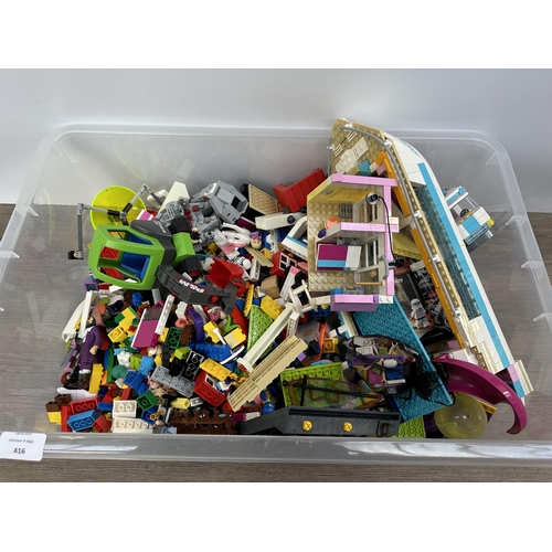 416 - A box containing a large collection of Lego