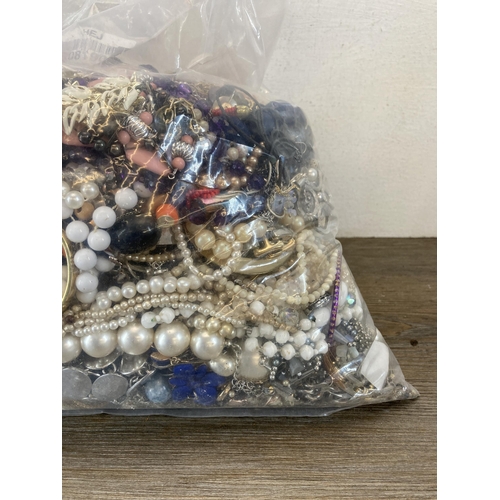 428 - Approx. 10kg of costume jewellery