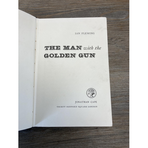 470 - A 1965 1st edition copy of Ian Fleming's The Man With the Golden Gun