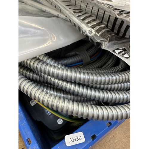 773 - A quantity of electric cabling and sealed Zip-Lock zip ties