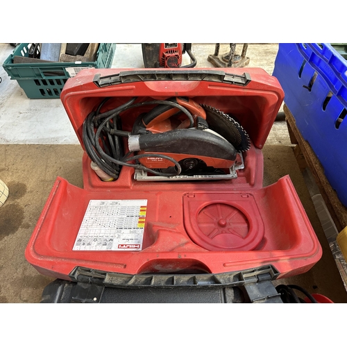 785 - Three items, one Wickes 850w belt sander, one 30 metre 13 amp extension reel and one cased Hilti WSC... 