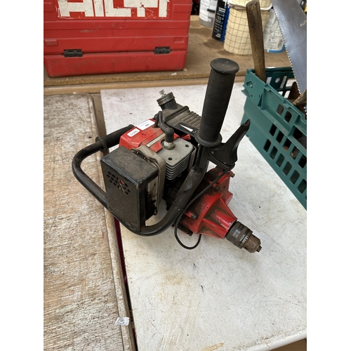 796 - A Tecumseh TCII power drill