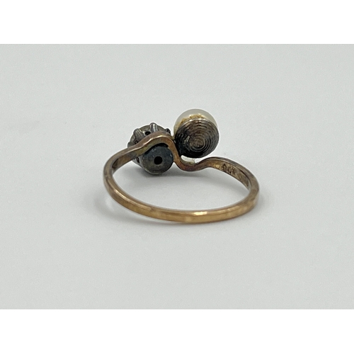 2004 - A vintage Ciro 9ct gold CZ and faux pearl ring, size K½ - approx. gross weight 1.5g