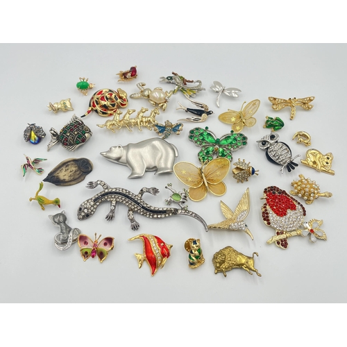 2014 - A collection of animal brooches