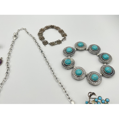 2016 - A collection of costume jewellery to include abalone, turquoise etc.