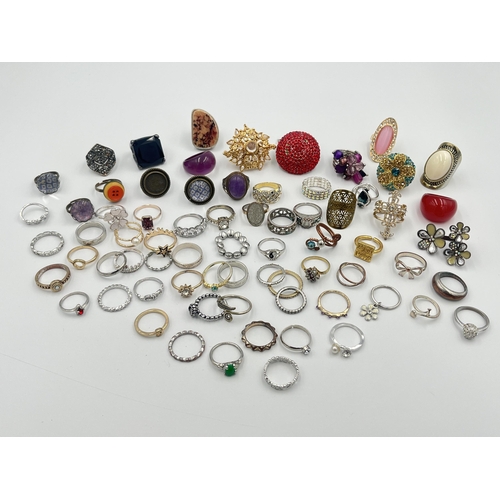 2019 - A collection of dress rings