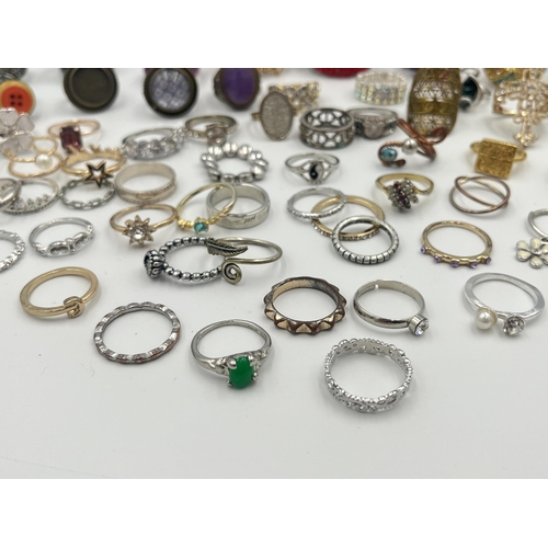 2019 - A collection of dress rings