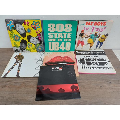 655 - A collection of vinyl records to include The Farm, De La Soul, The Prodigy, Beats International, Sea... 