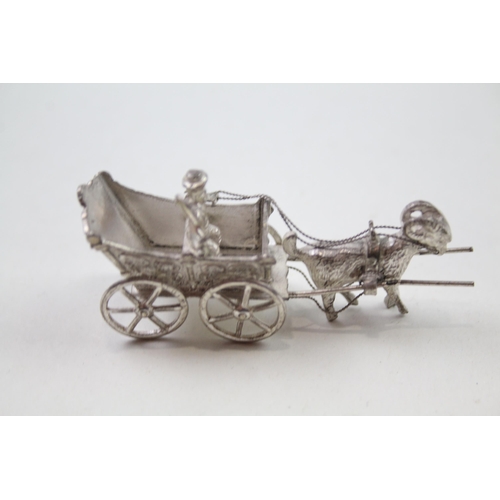 2271 - A .925 silver carriage ornament - approx. gross weight 30g