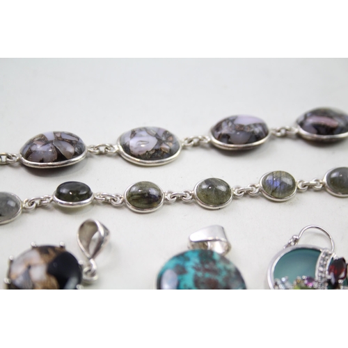 2450 - A collection of silver and stone set jewellery - approx. gross weight 57g