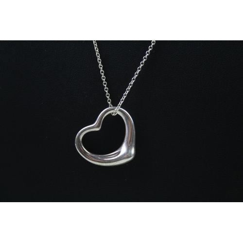 2462 - A Tiffany & Co. silver open heart pendant necklace by Elsa Peretti, RRP £410 - approx. gross weight ... 