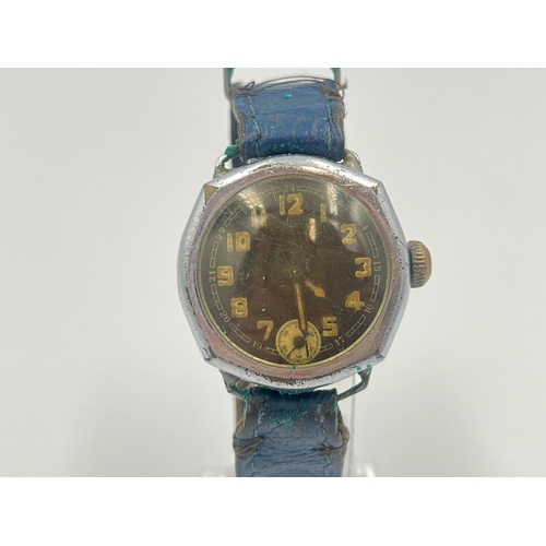 2329 - A WWII era Swiss made mechanical men's wristwatch