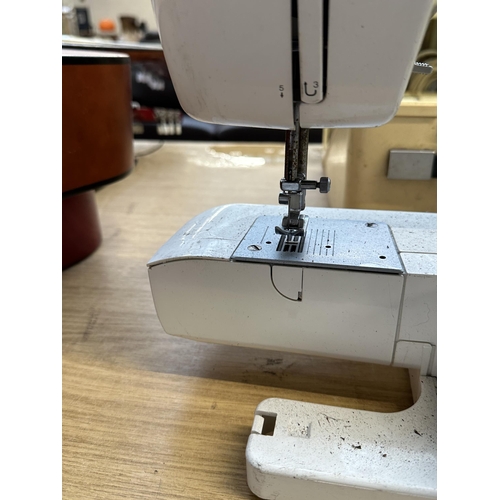 810 - A Brother PS-31 electric sewing machine with foot pedal