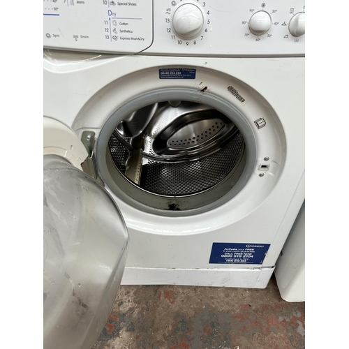 845G - An Indesit IWDC6105 6+4kg 60cm washing machine