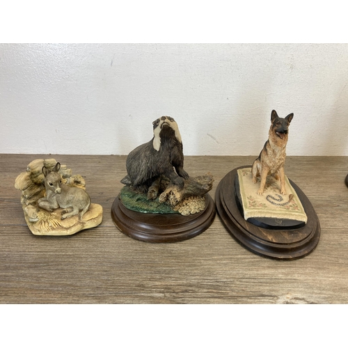 343 - A collection of resin animal figurines to include Country Artists, Aynsley MasterCraft, Teviotdale e... 