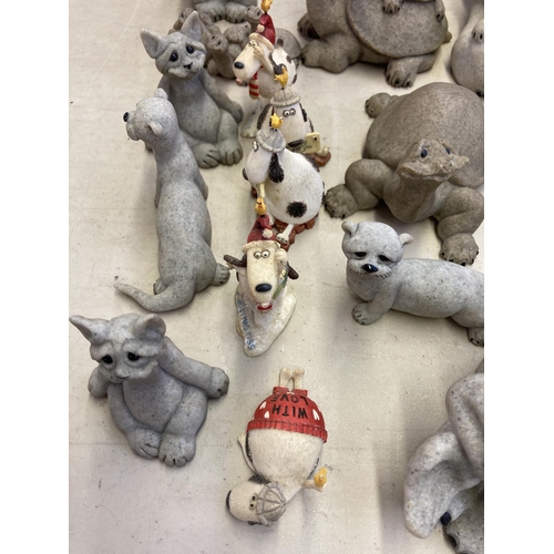 358 - A collection of Quarry Critters animal figurines to include Charity, Potsie, Bitty Betsy's Babies et... 