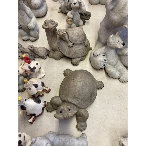 358 - A collection of Quarry Critters animal figurines to include Charity, Potsie, Bitty Betsy's Babies et... 