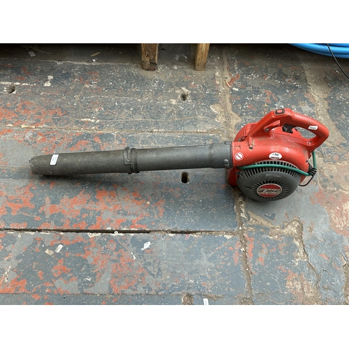 912 - An Efco SA 2026 Ergo petrol leaf blower