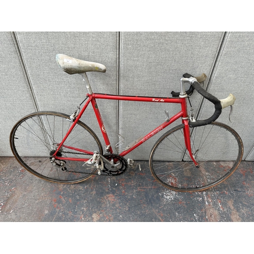 872 - A 1980s Raleigh Road Ace road bike with Shimano 600 AX group set