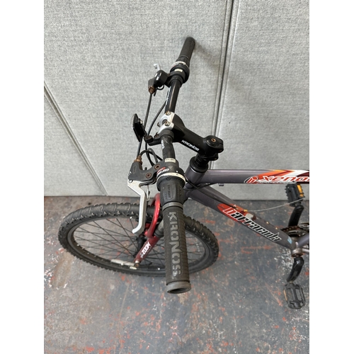 875 - A Barracuda Xenon Pro-Series mountain bike