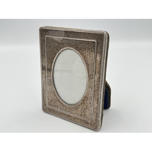 2293 - A hallmarked London .925 silver photo frame, dated 1991 - approx. 10cm high x 8cm wide