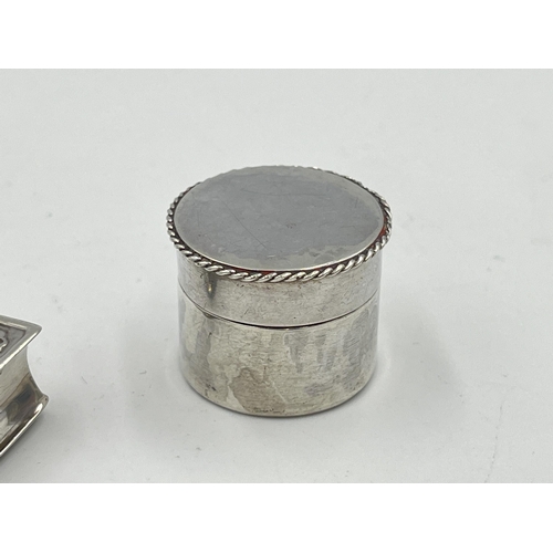 2300 - Two antique items, one white metal pill box with lidded top and one snuff box pendant in the form of... 