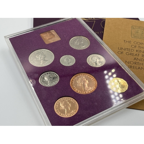 2304 - A collection of Great British coins to include The Royal Mint Coinage of Great Britain 1970 nine pie... 