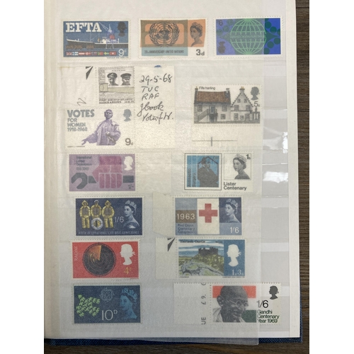 518 - Ten albums containing a collection of worldwide stamps