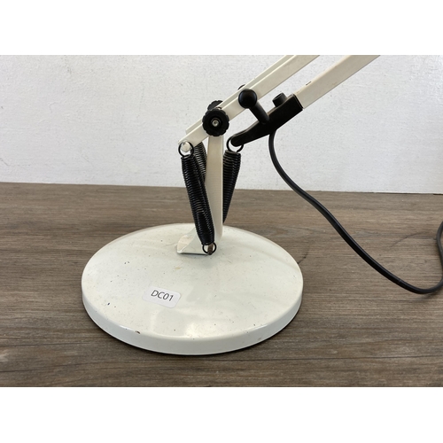 525 - A 1980s Anglepoise model 90 white articulated desk lamp