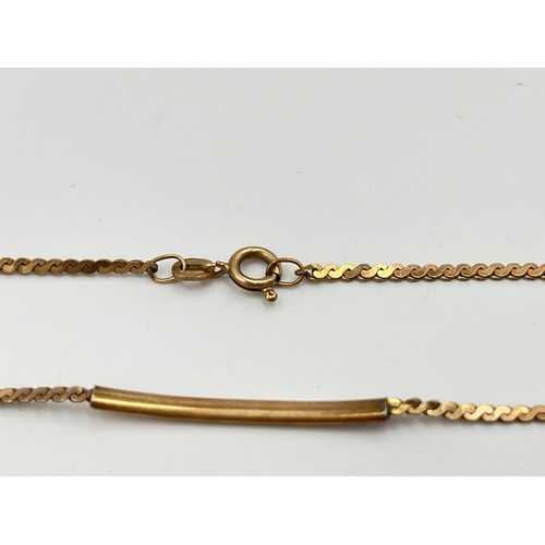 2413 - A hallmarked 9ct gold bracelet - approx. gross weight 2.2g