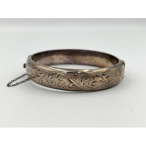 2415 - A hallmarked Birmingham silver foliate etched bangle, dated 1967 - approx. gross weight 32.8g