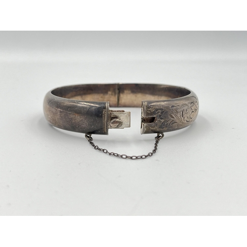 2415 - A hallmarked Birmingham silver foliate etched bangle, dated 1967 - approx. gross weight 32.8g