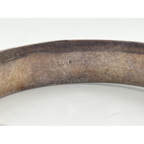 2415 - A hallmarked Birmingham silver foliate etched bangle, dated 1967 - approx. gross weight 32.8g