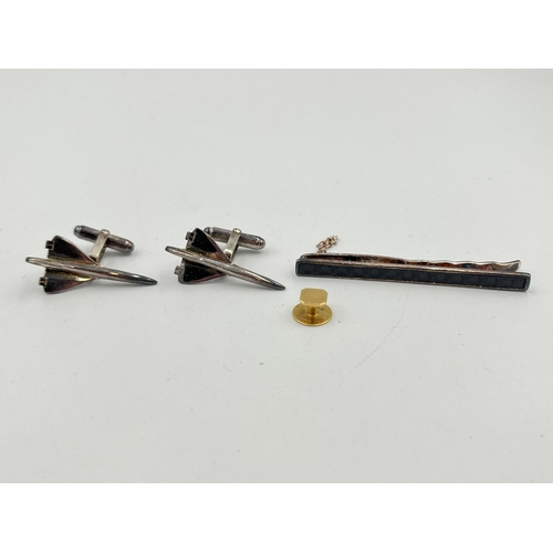 2473 - Four pieces of jewellery, pair of .925 silver Concorde cufflinks, one .925 silver tie clip and one h... 