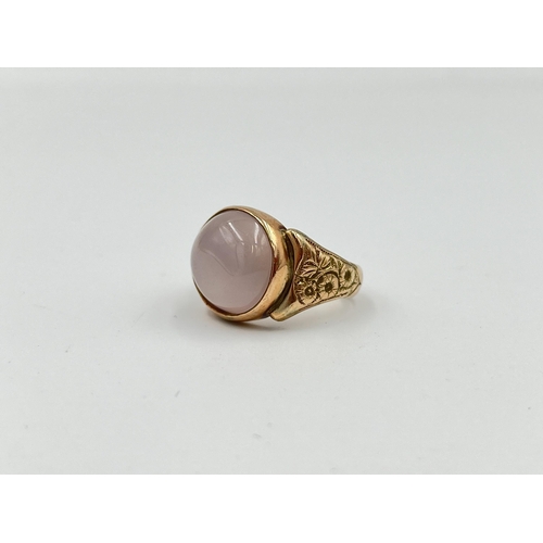 2485 - A hallmarked 9ct gold rose quartz cabochon solitaire ring, size N - approx. gross weight 7.4g