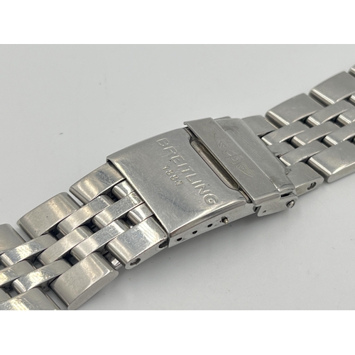 2324 - A Breitling S1505 357A 24mm stainless steel wristwatch bracelet