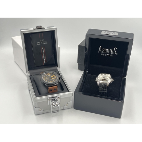 2333 - Two boxed men's wristwatches, one TW Steel Canteen CS43 quartz and one Arbutus automatic with open h... 