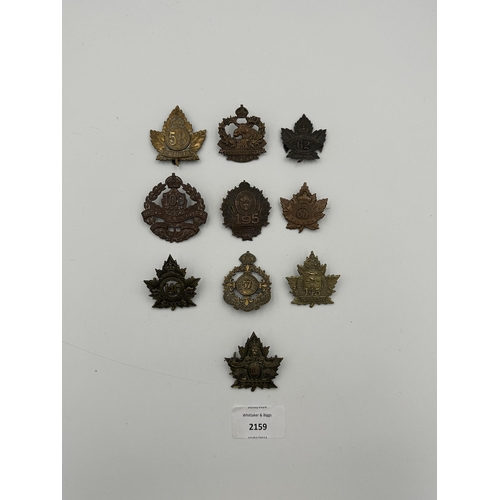 2159 - Ten military cap badges